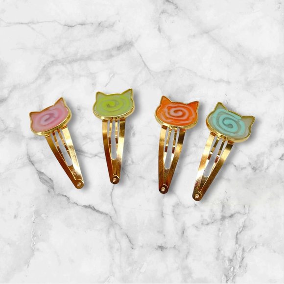 Trippy Kitty Cat Swirly Pop Hair Clips - Picture 2 of 7